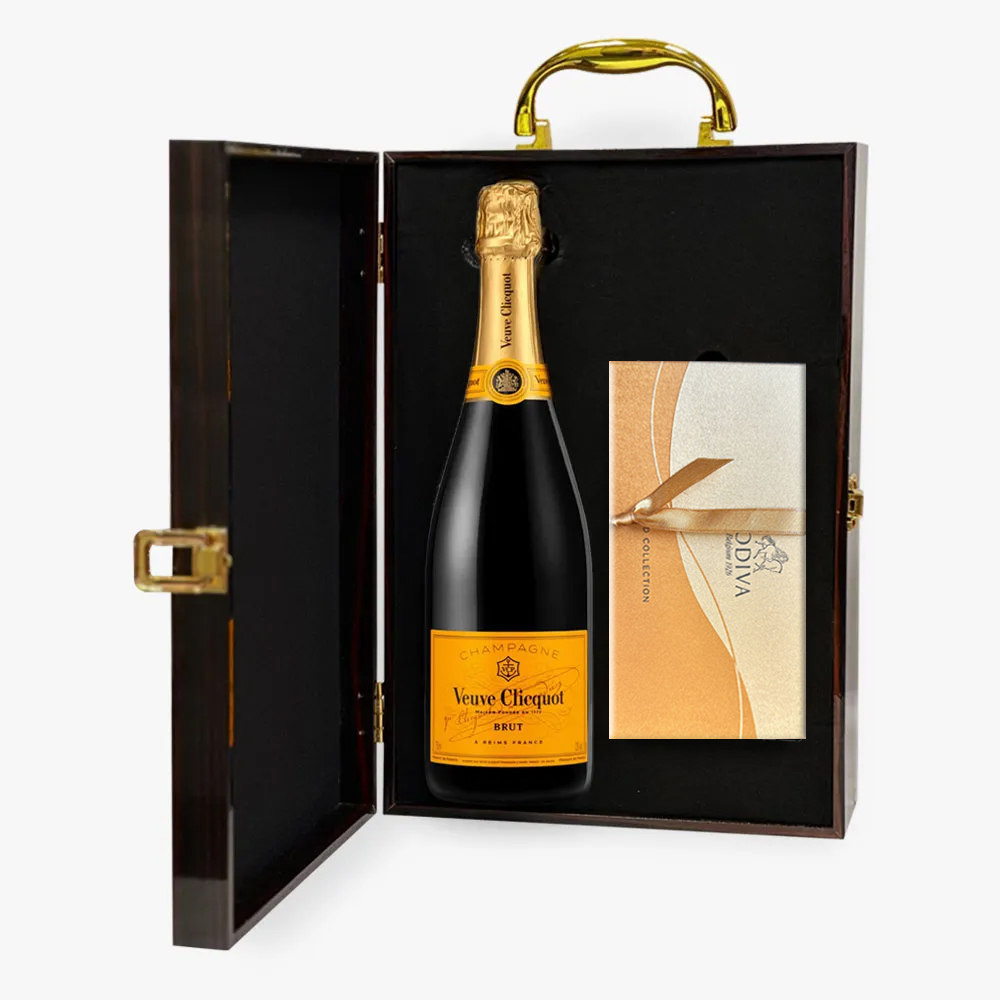 Yayoi Kusama Veuve Clicquot La Grande Dame Champagne